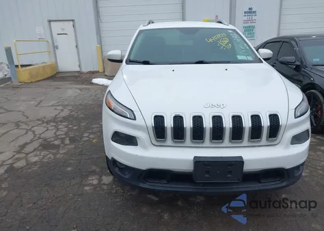 2017 Jeep Cherokee Latitude 4X4 z USA, uszkodzony, nr VIN 1C4PJMCS0HW595084